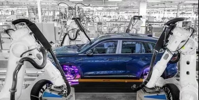 吉利的“黑灯工厂”,是中国制造业迈出的一大步!的图5